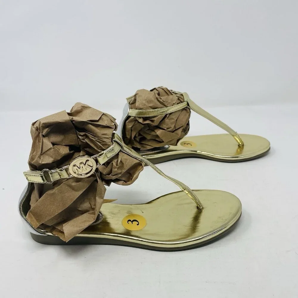 MICHAEL Michael Kors Youth Girls Size 3 T‎ Strap Thong Wedge Sandals in Gold S5